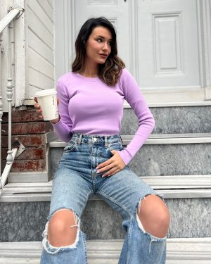 3140-Crew Neck Knit Sweater