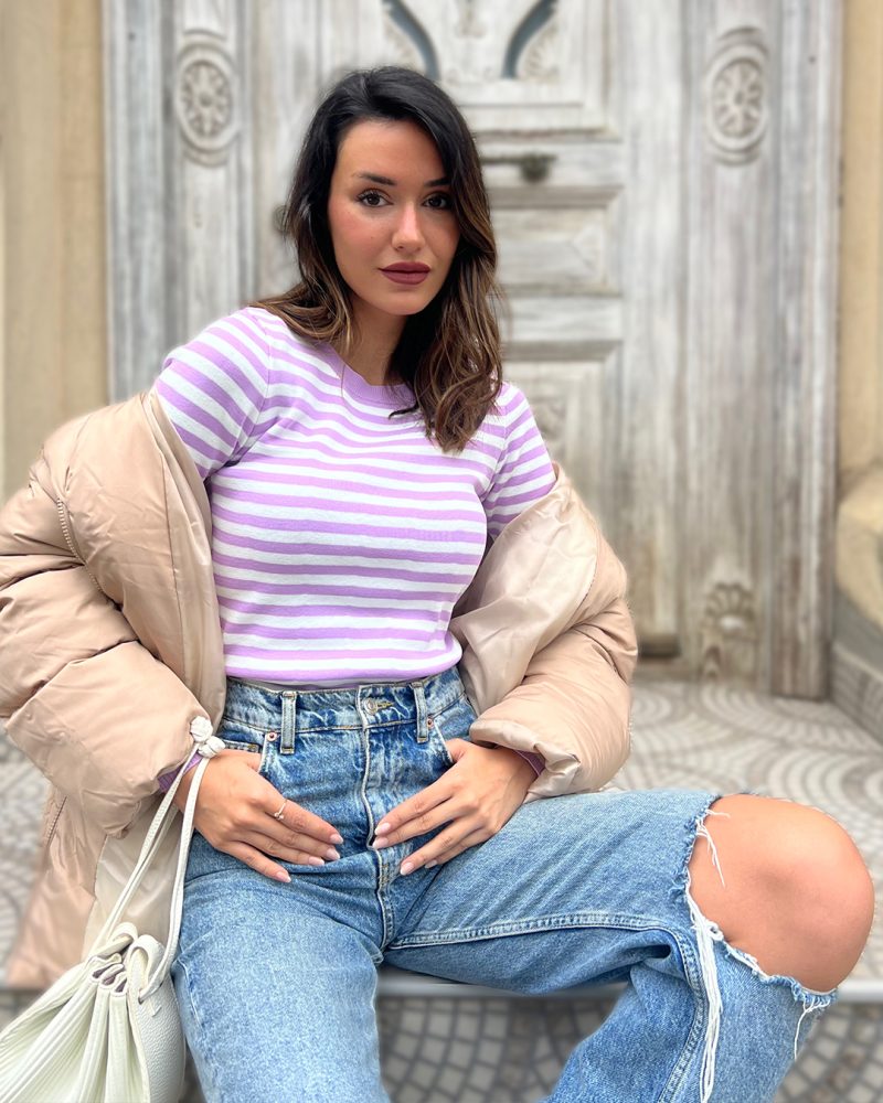 3147-Crew Neck Striped Knit Sweater