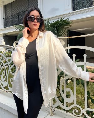 AK4404-Satin Long Sleeve Oversized Shirt