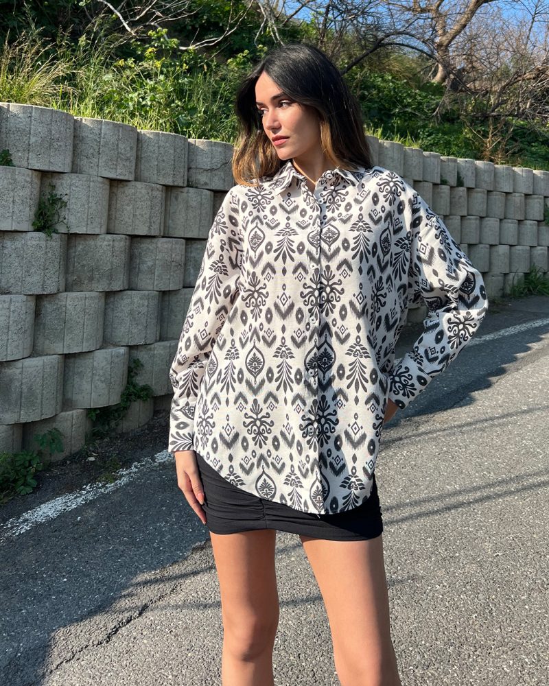 AK4409-Abstract Print Long Sleeve Linen Oversized Shirt - Image 2