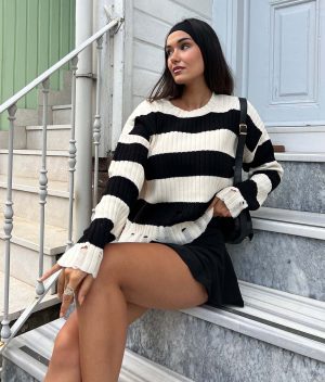 5859-Striped Long Sleeve Crewneck Ripped Detail Knit Sweater