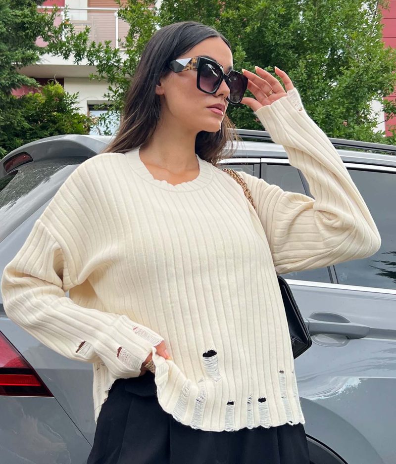 5860-Long Sleeve Crewneck Ripped Detail Knit Sweater - Görsel 3