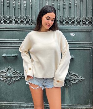 6506-Long Sleeve Crewneck Button Detail Knit Sweater
