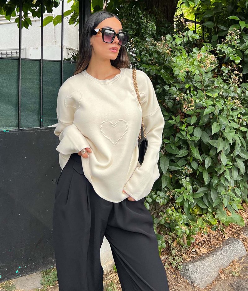 6507-Long Sleeve Crewneck Heart Detail Knit Sweater