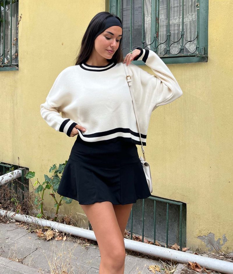 6510-Long Sleeve Crewneck Striped Detail Knit Sweater - Görsel 2