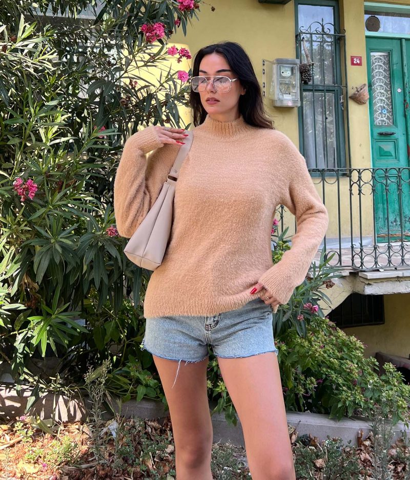 7001-Long Sleeve Turtleneck Fuzzy Knit Sweater - Görsel 4