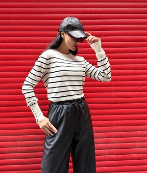 classic striped crew neck sweater for wholesale buyers