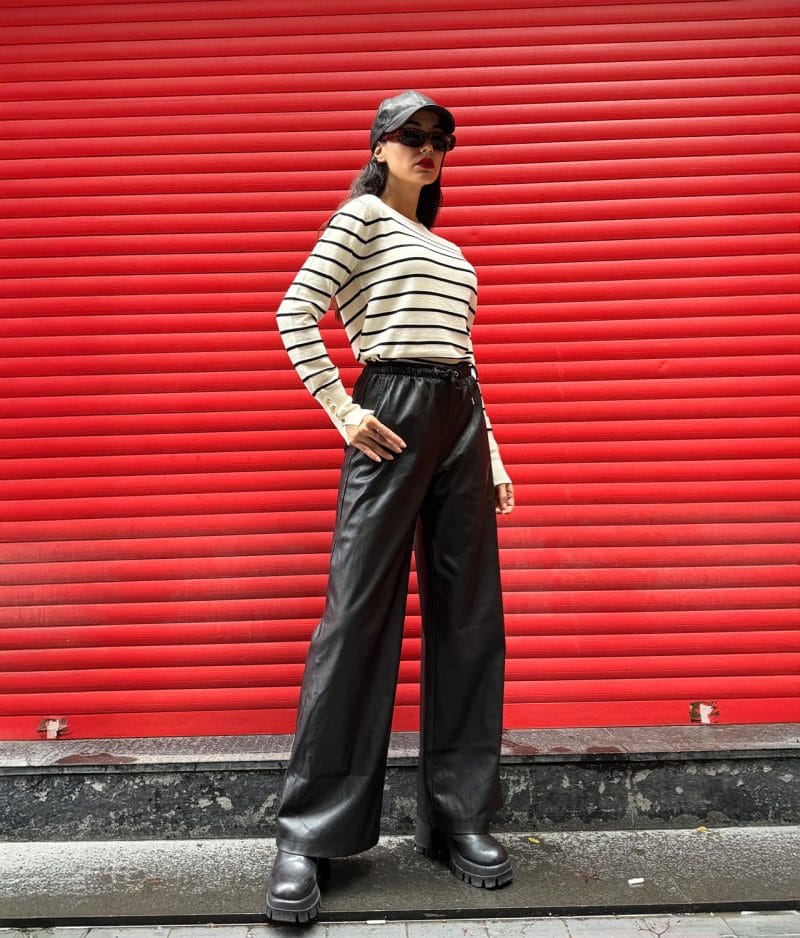 long sleeve striped knitwear top with crew neckline