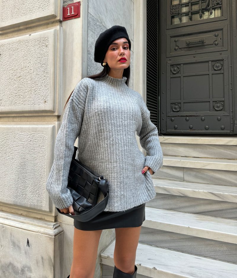 2403-Chunky Knit Sweater - Mock Neck, Long Sleeve - Görsel 2
