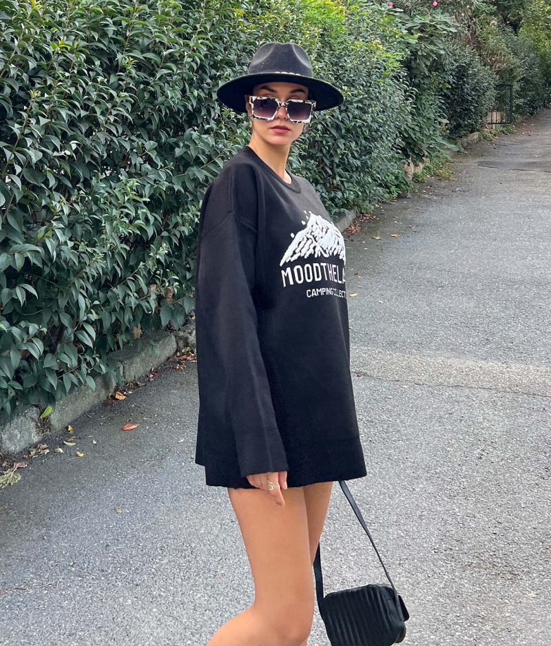 3184-Mount Graphic Drop Shoulder Knit Sweater