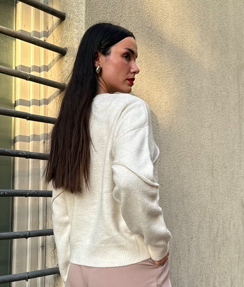 75101-Asymmetrical Textured Sweater - Crew Neck, Long Sleeve - Görsel 5