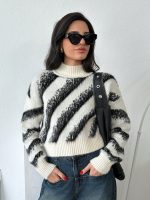 75120-Abstract Striped Knit Sweater - Cozy & Trendy Design