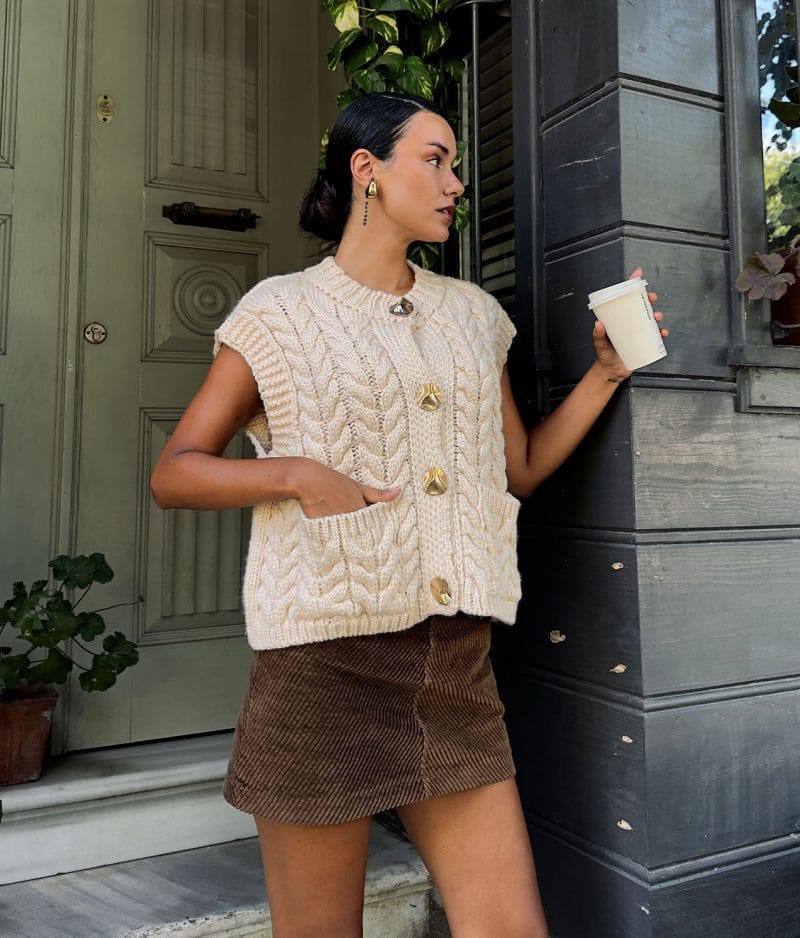 women’s sleeveless knit vest wholesale style