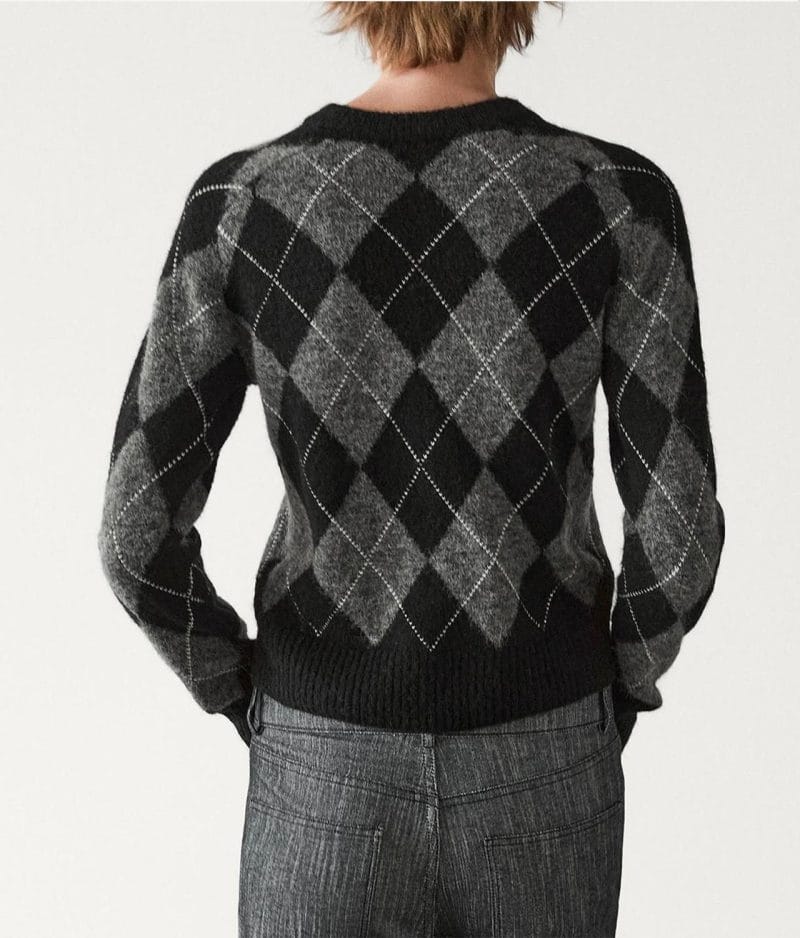 3382-Argyle Knit Sweater Crew Neck Long Sleeve back view
