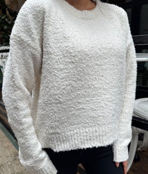 Off white textured bouclé knit sweater with long sleeves – front view.