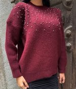 Close-up of Pearl Embellished Burgundy Pullover – Women's Wholesale Knitwear