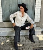 women’s sleeveless knit cardigan with buttons
