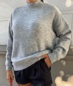 Wholesale plain knit sweater in grey color for women