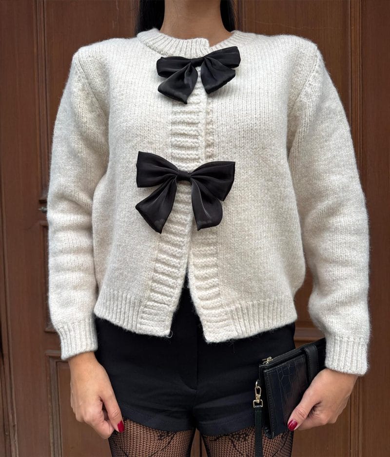 Elegant bow detail knit cardigan for modern boutique styling