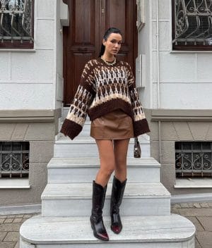 Women’s patterned crew neck knit sweater front view
