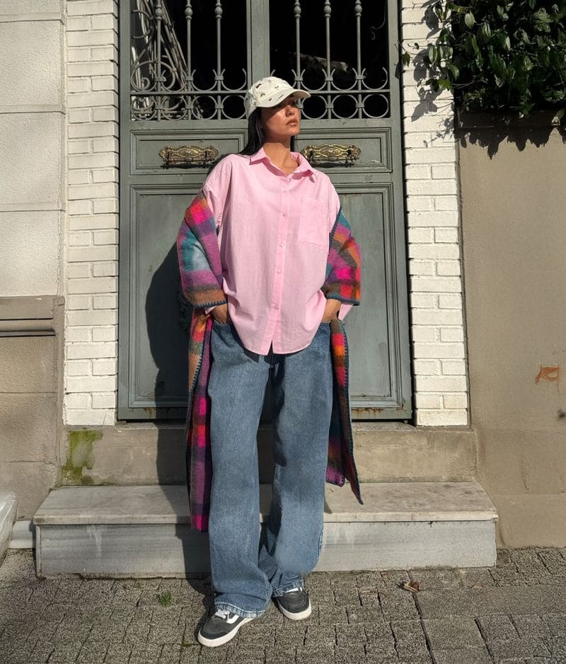 Oversized cotton shirt with back slit detail and button closure