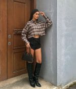 Cropped plaid shirt long sleeve and cuff detail