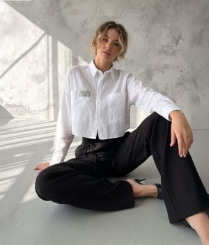 linen long sleeve crop shirt front view modern fit