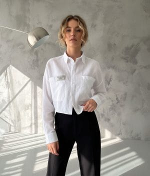 lightweight linen crop shirt relaxed casual look