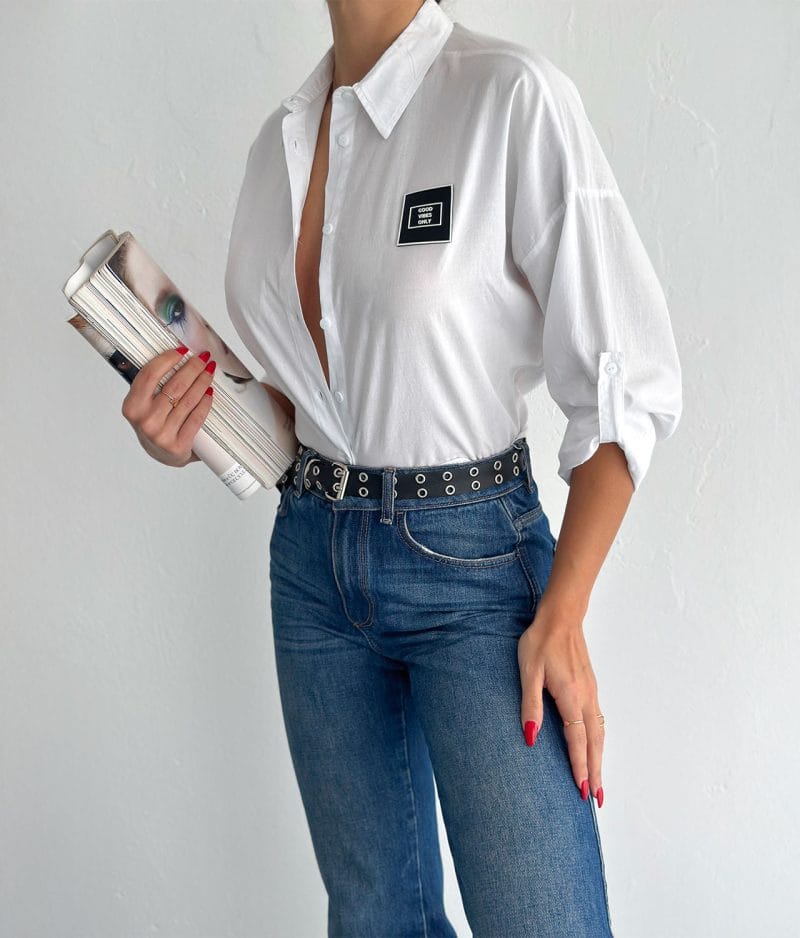 cropped cotton shirt with good vibes patch detail