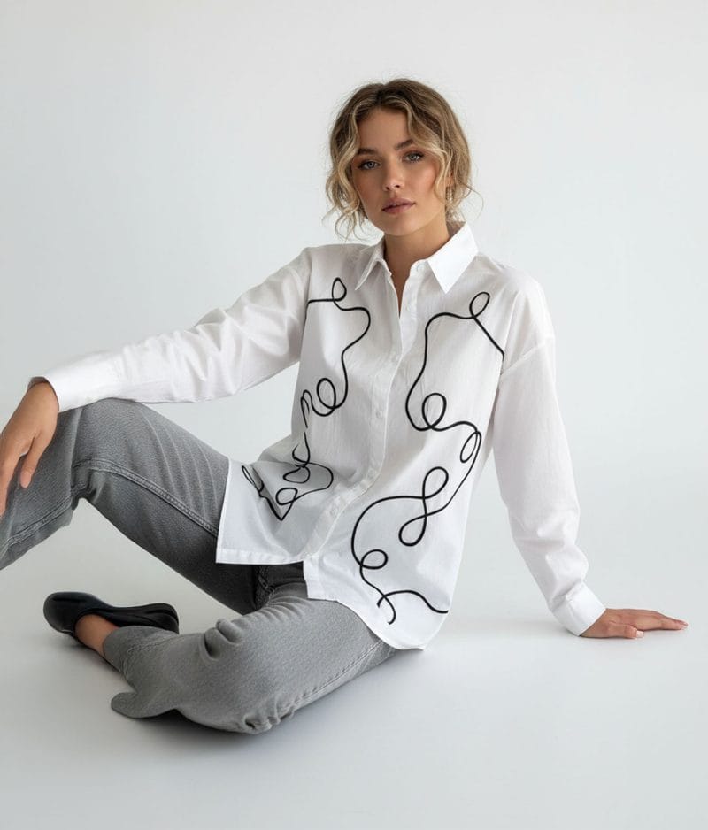 relaxed fit cotton shirt line applique design