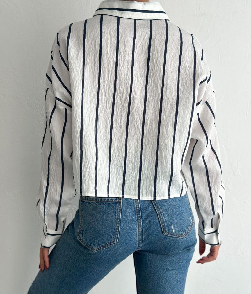 relaxed fit cropped cotton shirt with striped pattern