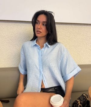 Lightweight textured short sleeve shirt