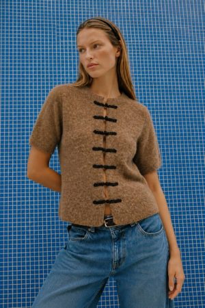 Frog closure knit top front view